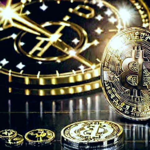 Khi Vàng Rơi Mà Bitcoin Cũng Lo: Bài Học Từ Hormuz Và Lãi Suất Mỹ